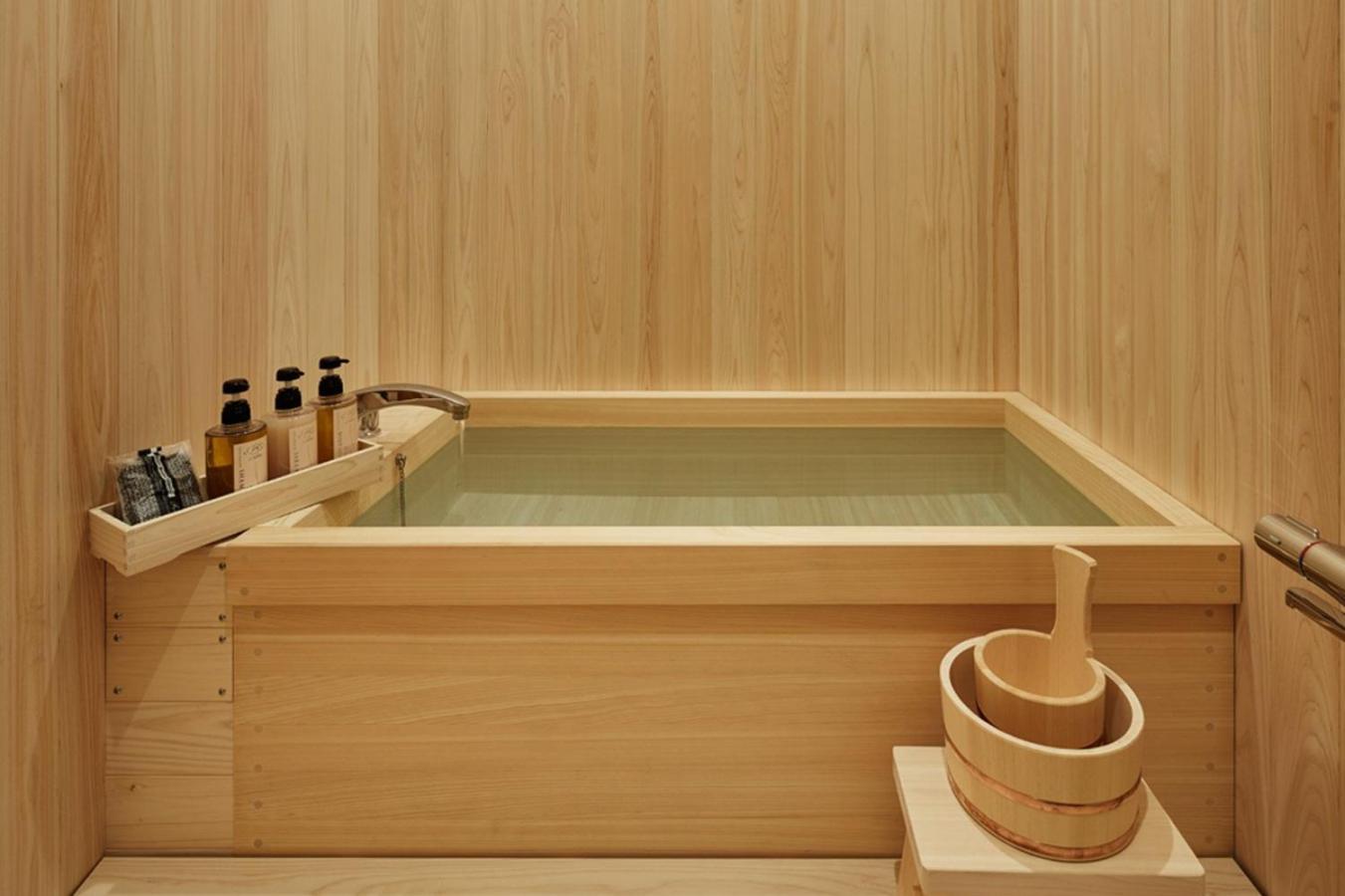 Grand Chariot Hokutoshichisei 135° Hotell Awaji Eksteriør bilde